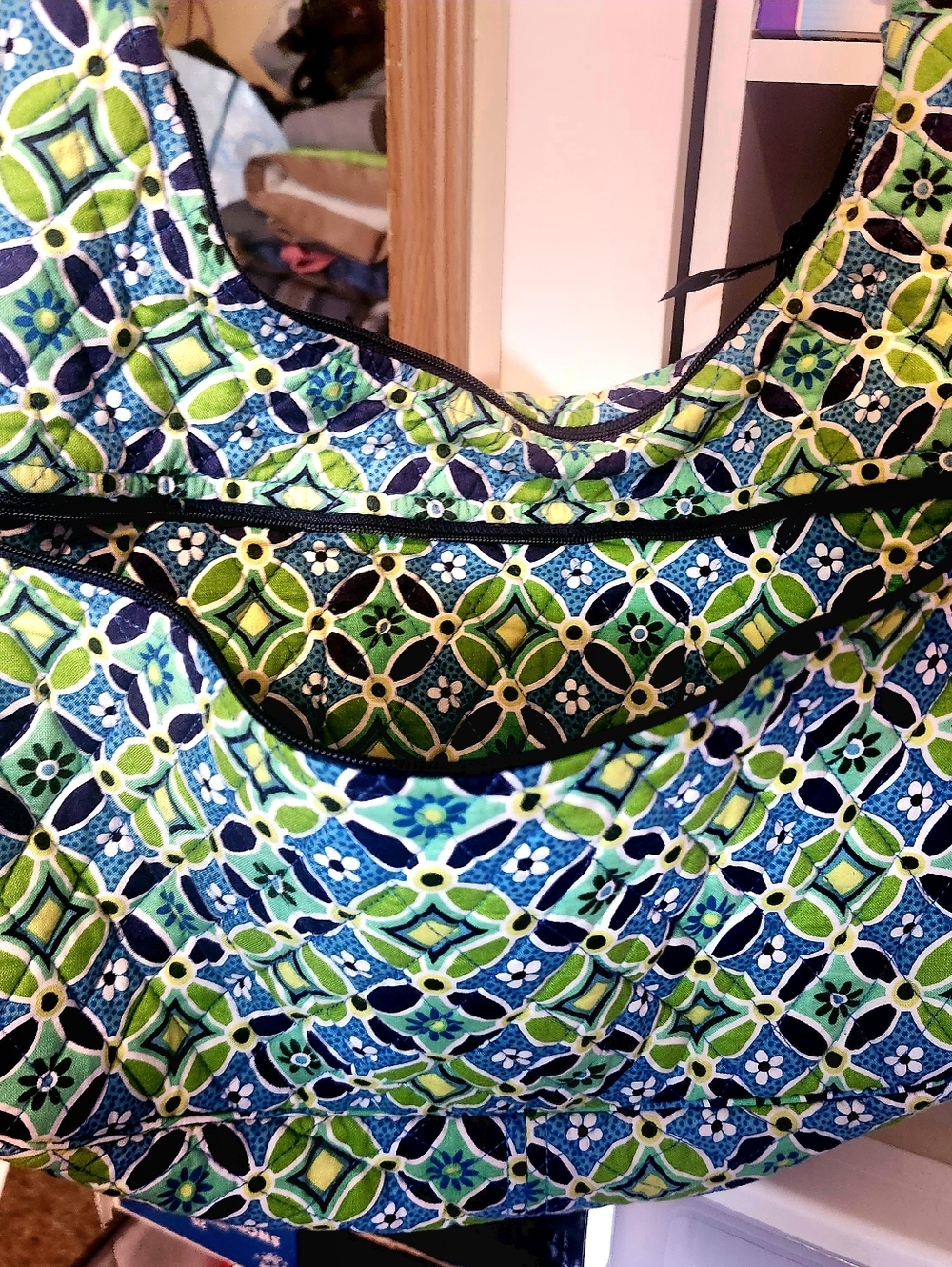 Vera Bradley Retired Sling Bag - Picture 5 of 7